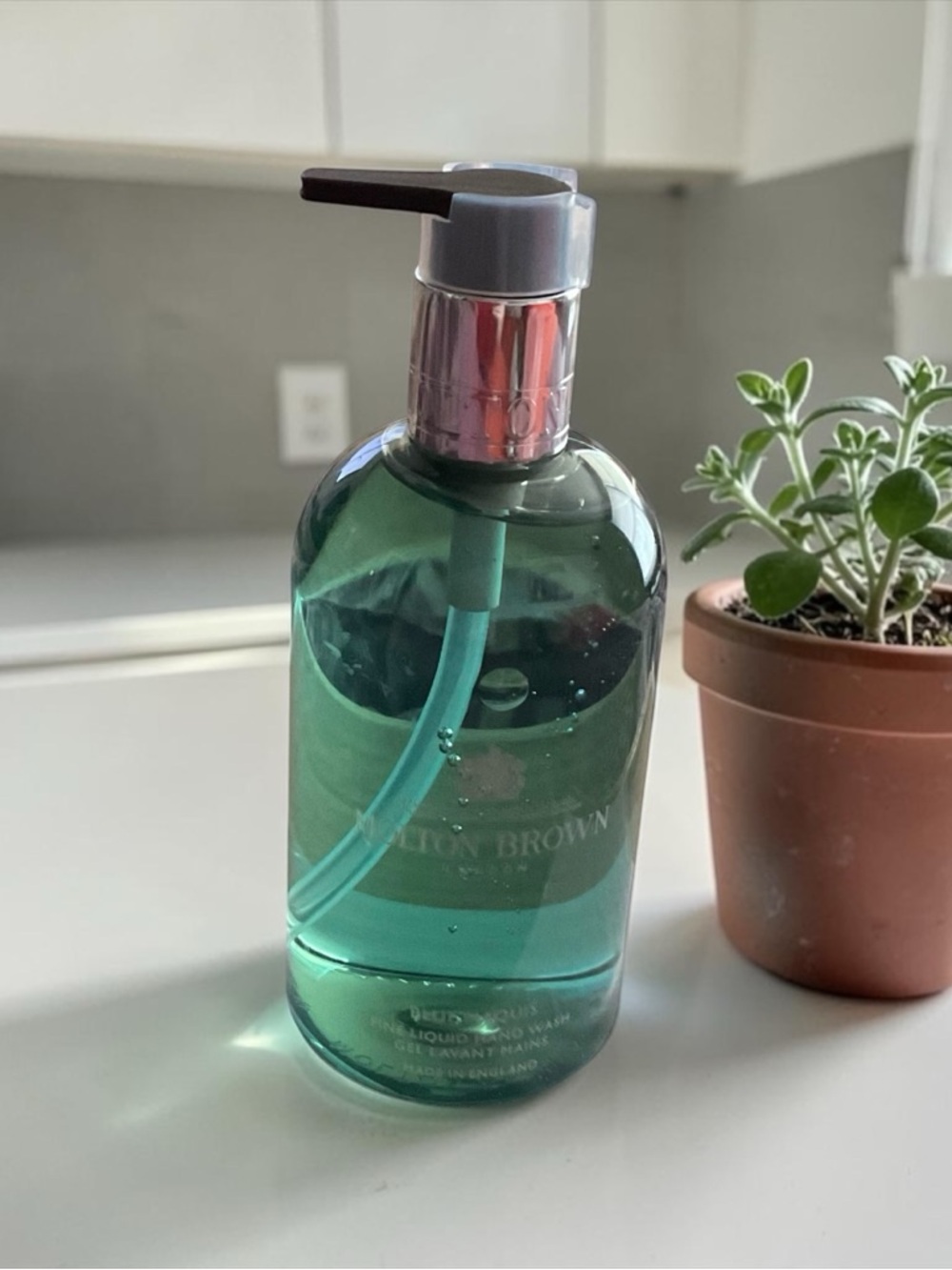 Molton Brown Refreshing Blue Marquis Liquid Hand Wash –  300 ml.